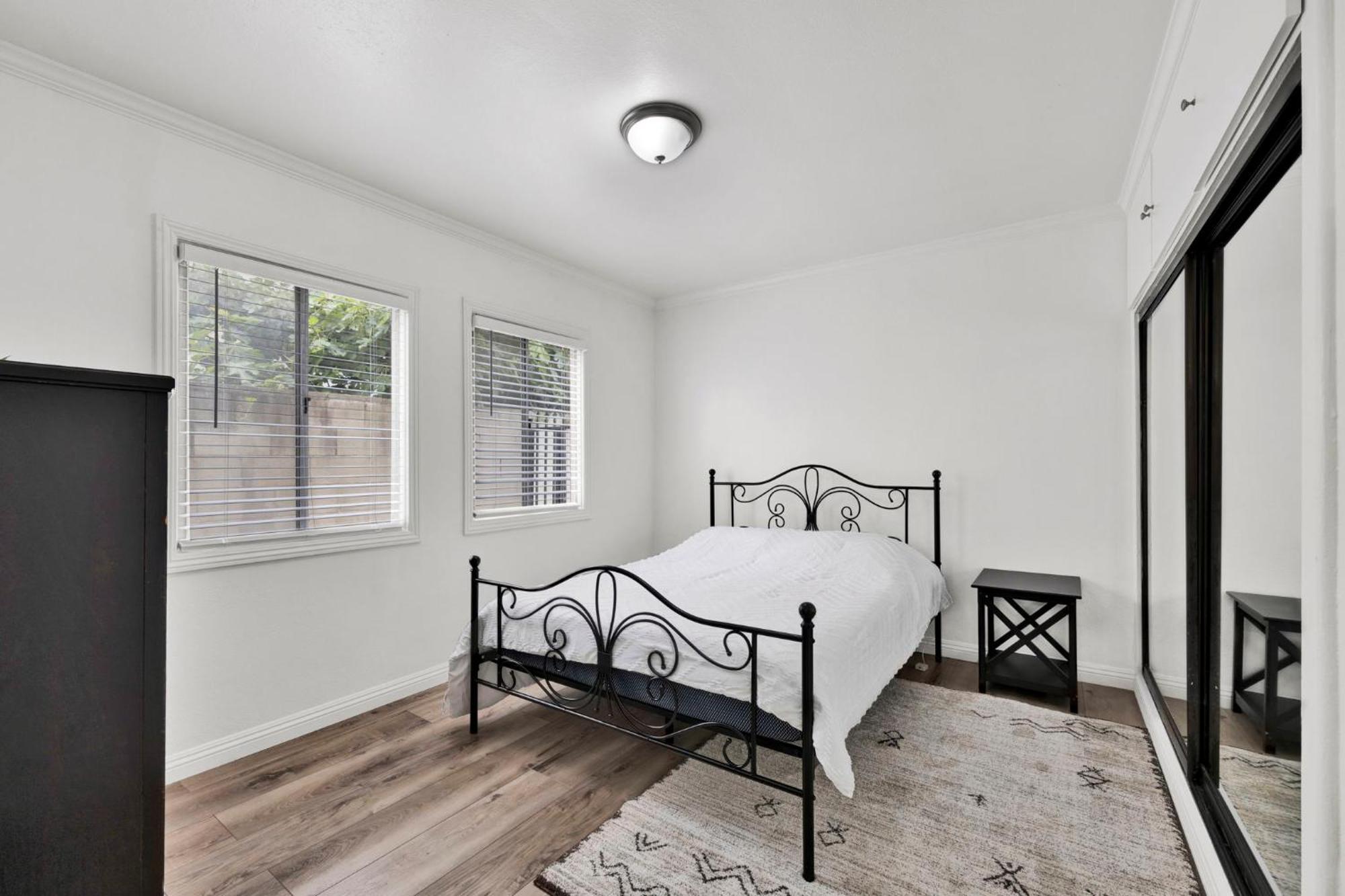 Cozy Elegant Oasis With Parking Apartment *